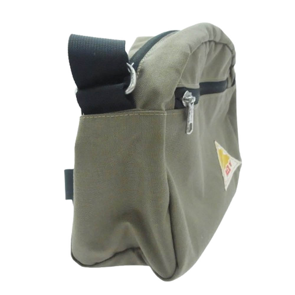 ケルティ ショルダーバッグ カーキ系【中古】