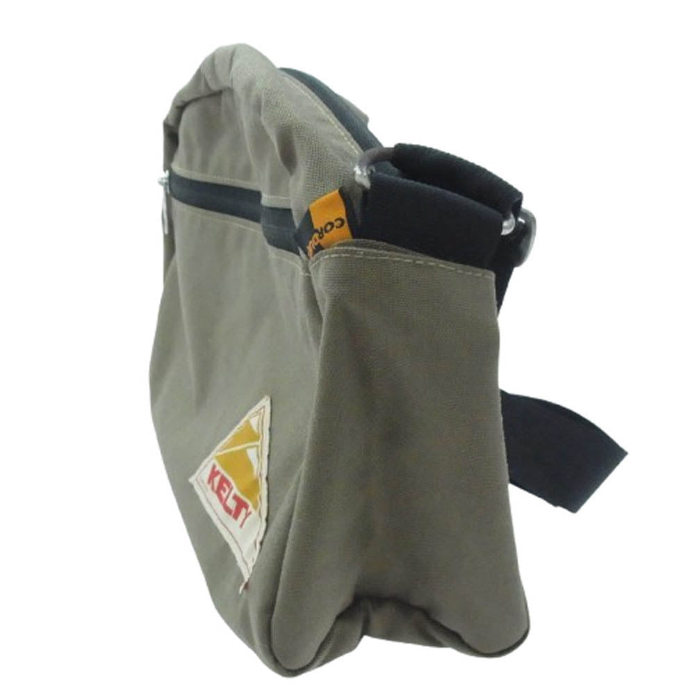 ケルティ ショルダーバッグ カーキ系【中古】