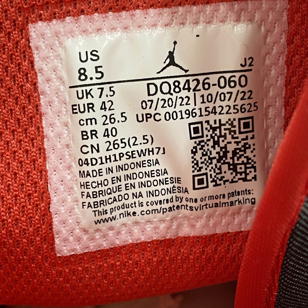 NIKE ナイキ DQ8426-060 AIR JORDAN 1 MID エアジョーダン 1 ミッドカット スニーカー black fire red ブラック ファイアー レッド レッド系 26.5cm【極上美品】【中古】