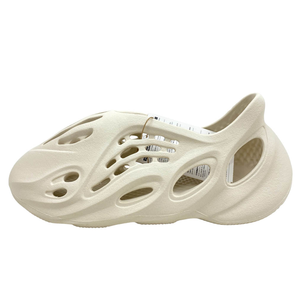 adidas アディダス FY4567 YEEZY Foam Runner Sand イージー フォームランナー サンド ラバーサンダル アイボリースニーカー サンダル ベージュ系 26.5cm【中古】