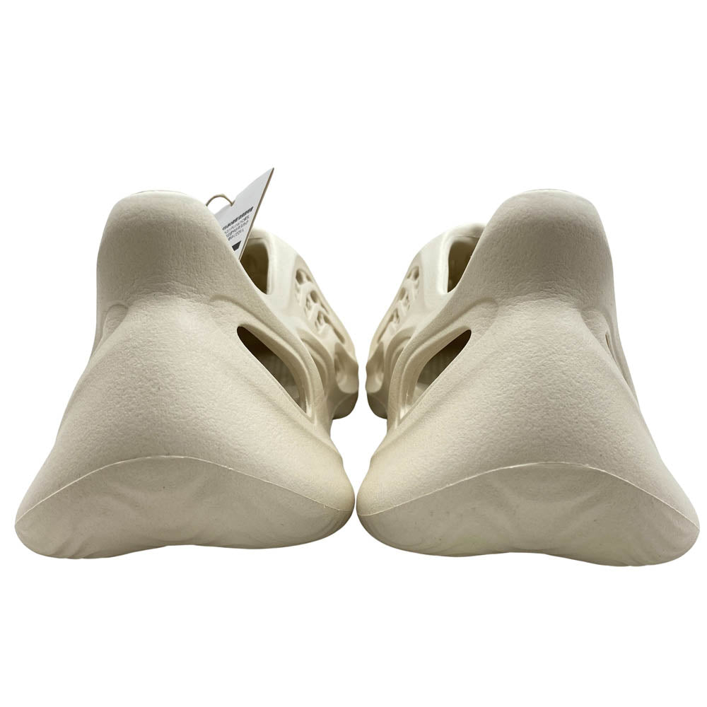 adidas アディダス FY4567 YEEZY Foam Runner Sand イージー フォームランナー サンド ラバーサンダル アイボリースニーカー サンダル ベージュ系 26.5cm【中古】