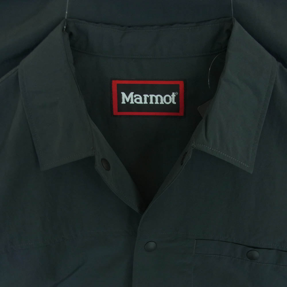 MARMOT マーモット MTSS25MJK341DR URBAN RESEARCH DOORS別注 ナイロン コーチ ジャケット チャコール系 CHARCOAL XL【新古品】【未使用】【中古】