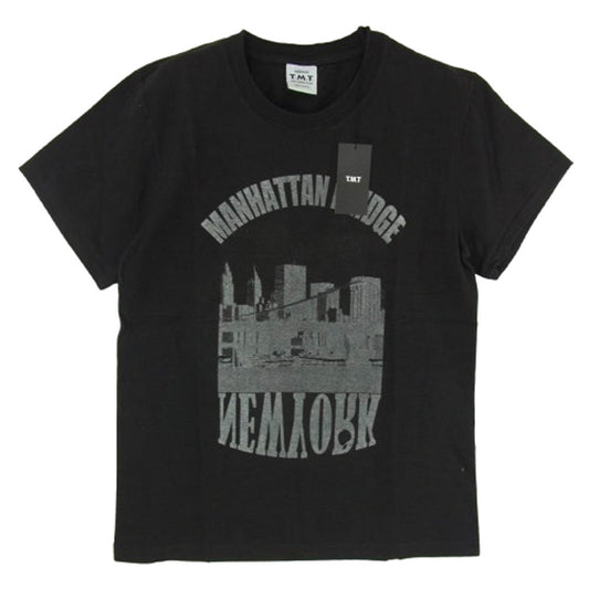 TMT ティーエムティー TCS-S12WB11 MANHATTAN BRIDGE NEW YORK ロゴ コットン 半袖 Tシャツ ブラック系 M【新古品】【未使用】【中古】