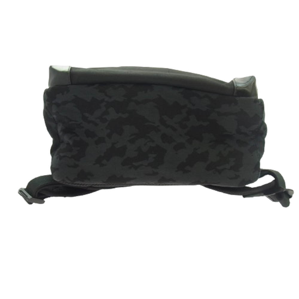 プロスペリティ カモフラ リュック バックパック バッグ ブラック系【中古】