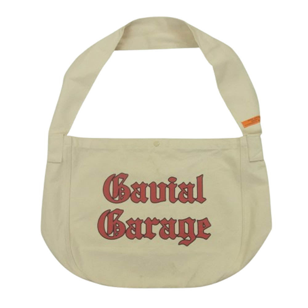 GAVIAL ガヴィル NEWS PAPER BAG OLD ENGLISH ニュースペーパーバッグ キャンバス ショルダーバッグ オフホワイト系【中古】