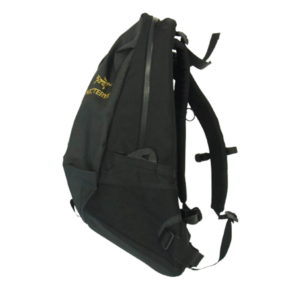 ARC'TERYX アークテリクス ARRO 22 アロー 22 リュック デイパック バックパック ブラック系【中古】