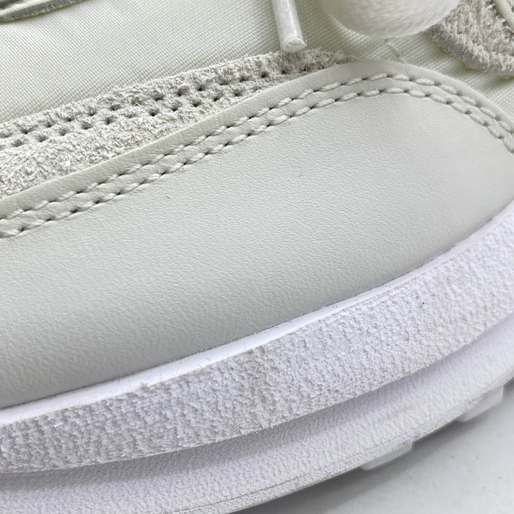 NIKE ナイキ BV0073-101 × sacai LDV Waffle Triple White サカイ LDV ワッフルトリプルホワイト ローカット スニーカー ベージュ系 27cm【美品】【中古】