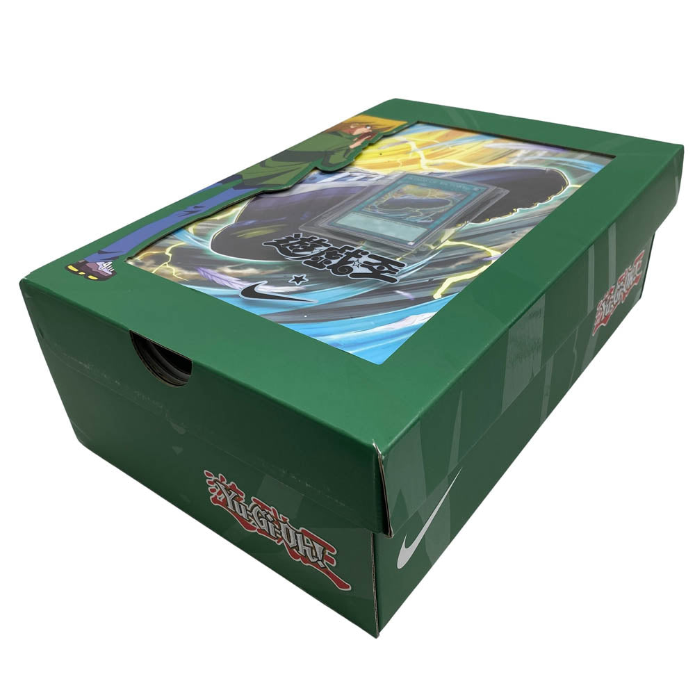 NIKE ナイキ II7404-400 フェイクバスターズ鑑定済 × Yu-Gi-Oh! 遊戯王 Air Max 95 Air Muscle Joey エアマックス95 エアマッスル ジョーイ スニーカー カード付属 ブルー系 27.5cm【新古品】【未使用】【中古】