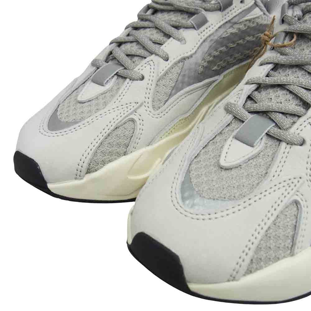 YEEZY BOOST イージーブースト EF2829 YEEZY Boost 700 V2 Static イージーブースト スタティック スニーカー グレー系 オフホワイト系 26cm【極上美品】【中古】