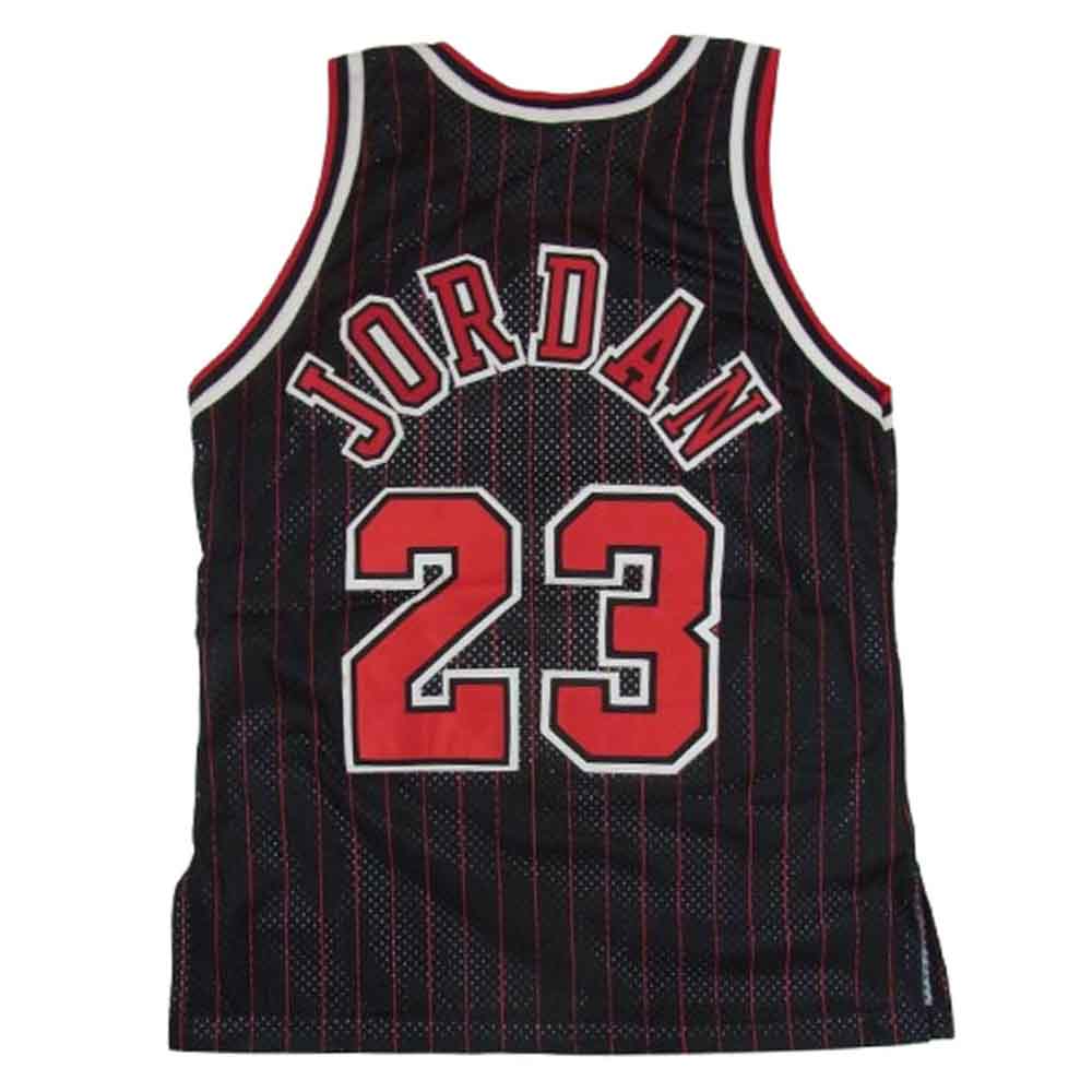 Champion チャンピオン 90s USA製 NBA CHICAGO BULLS MICHAEL JORDAN シカゴ ブルズ マイケル ジョーダン ゲーム シャツ ブラック系 44【中古】