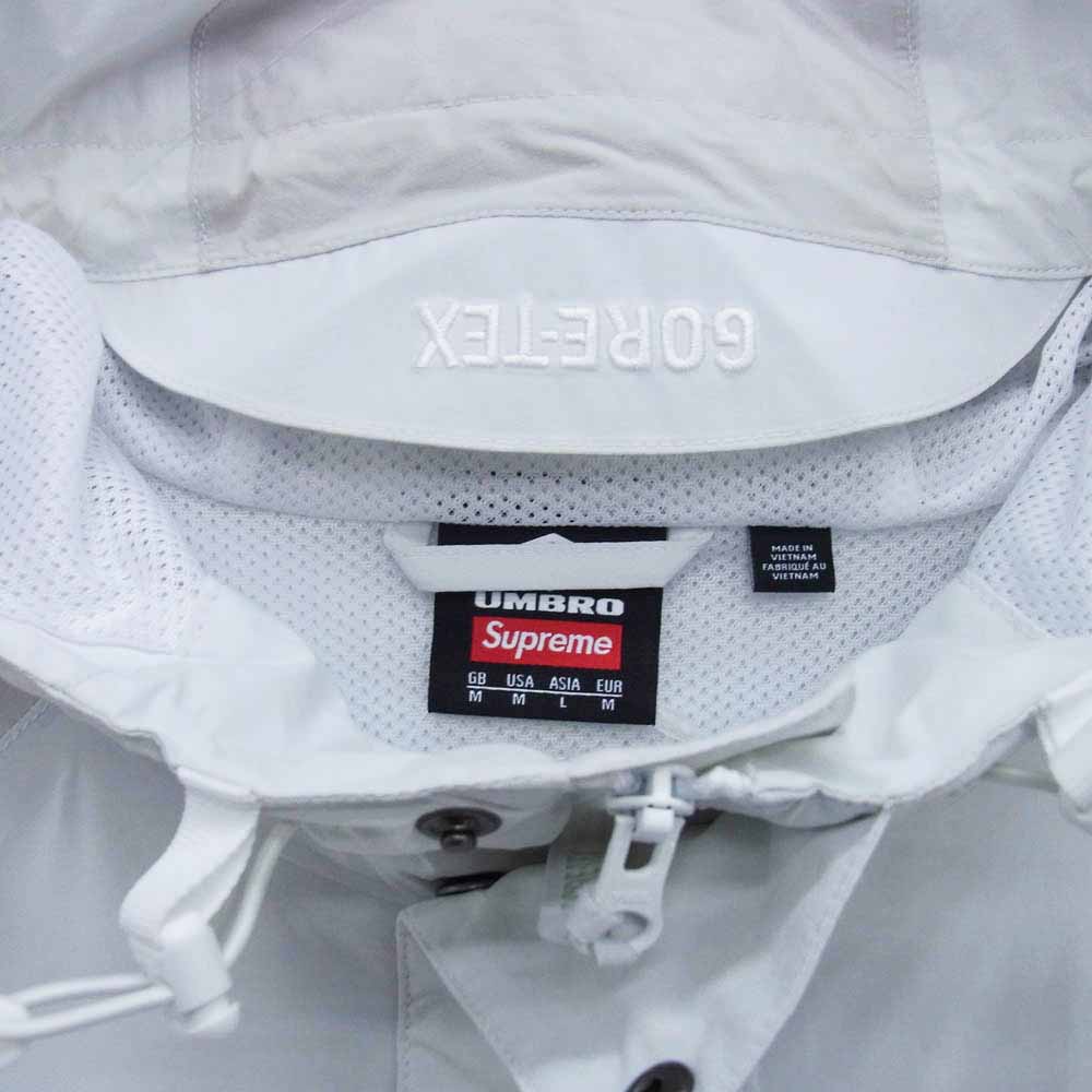 Supreme シュプリーム 25SS × UMBRO アンブロ GORE-TEX Hooded Jacket ゴアテックス フーデッド ジャケット ブルゾン グレー系 M【極上美品】【中古】