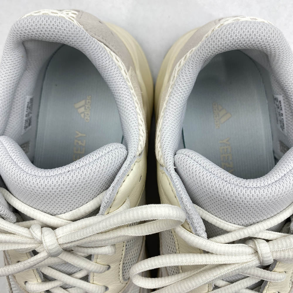 YEEZY BOOST イージーブースト EG7596 YEEZY BOOST 700 イージーブースト700 ANALOG アナログ スニーカー グレー系 26cm【中古】