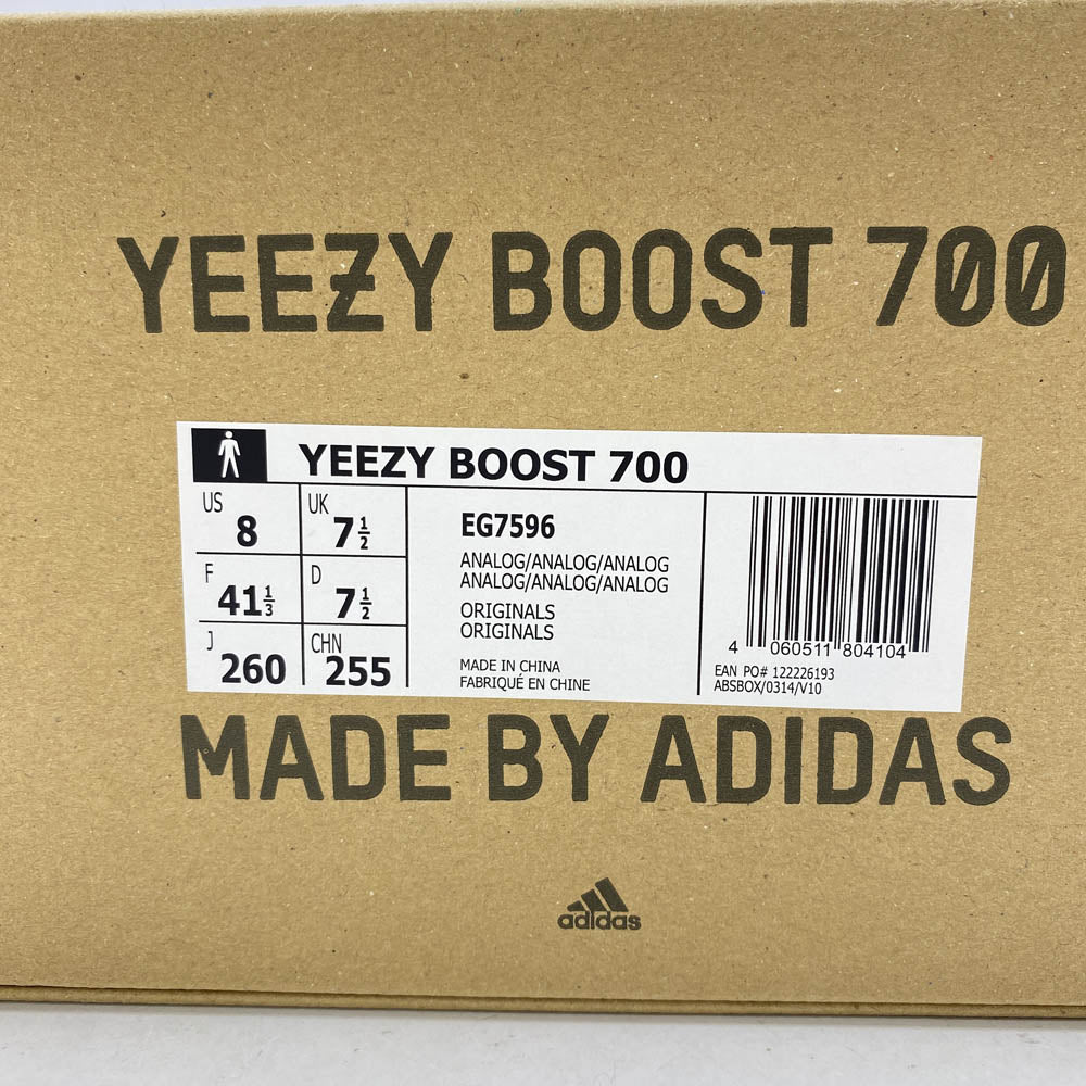 YEEZY BOOST イージーブースト EG7596 YEEZY BOOST 700 イージーブースト700 ANALOG アナログ スニーカー グレー系 26cm【中古】