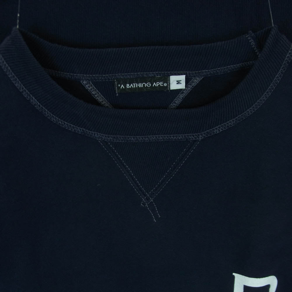 A BATHING APE アベイシングエイプ BAPE LOGO 前Vガゼット付 クルーネック スウェット ネイビー ダークネイビー系 M【中古】