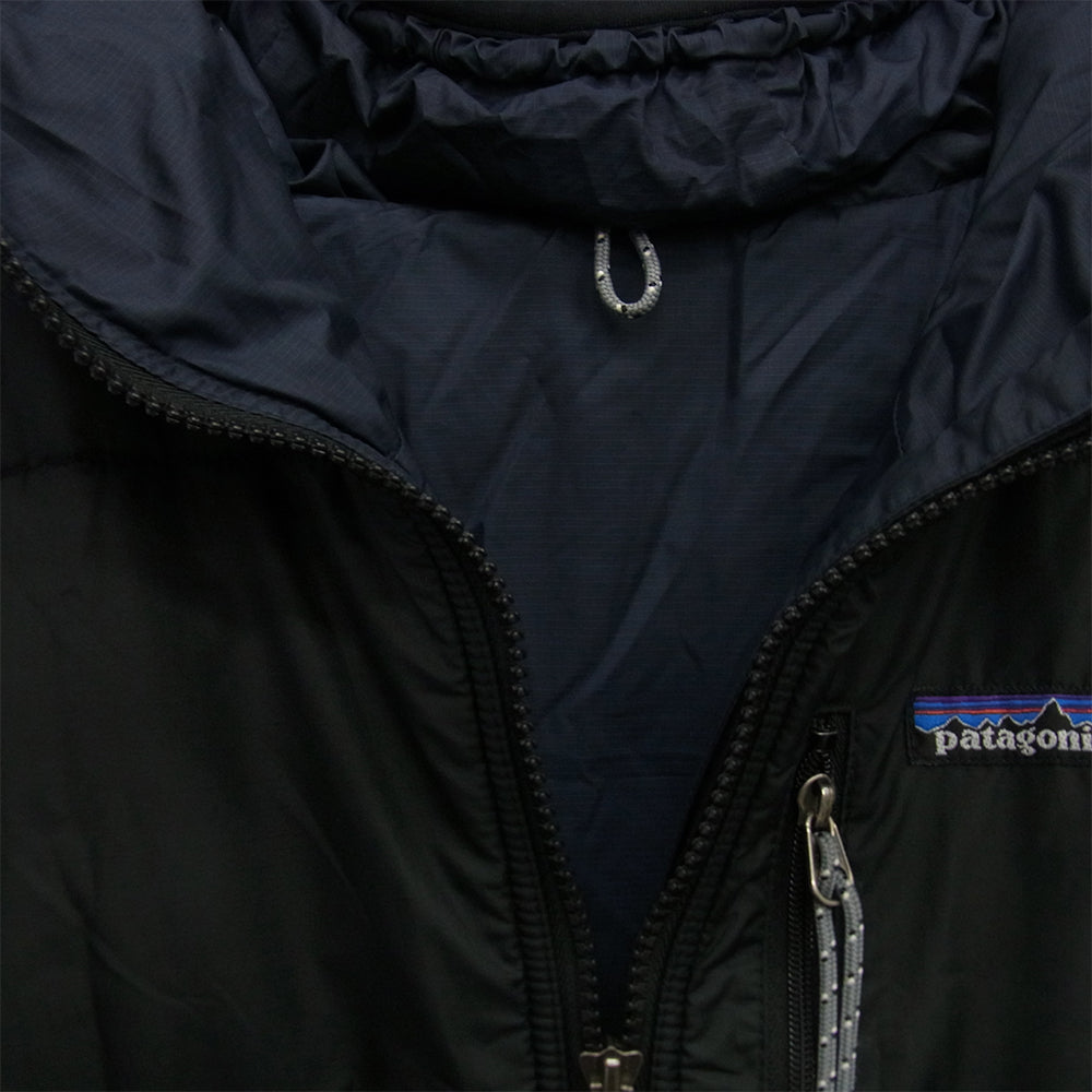 patagonia パタゴニア 01AW 84098 01年製 BLACK × NAVY DAS PARKA ダス パーカー 中綿 ジャケット スタッフサック付属 ブラック系 S【中古】