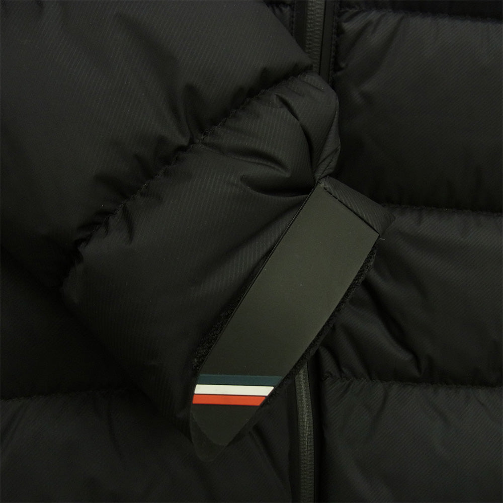 MONCLER モンクレール F20971A50540 53864 GRENOBLE グルノーブル CAMURAC GIUBBOTTO ダウンジャケット ブラック系 1【中古】