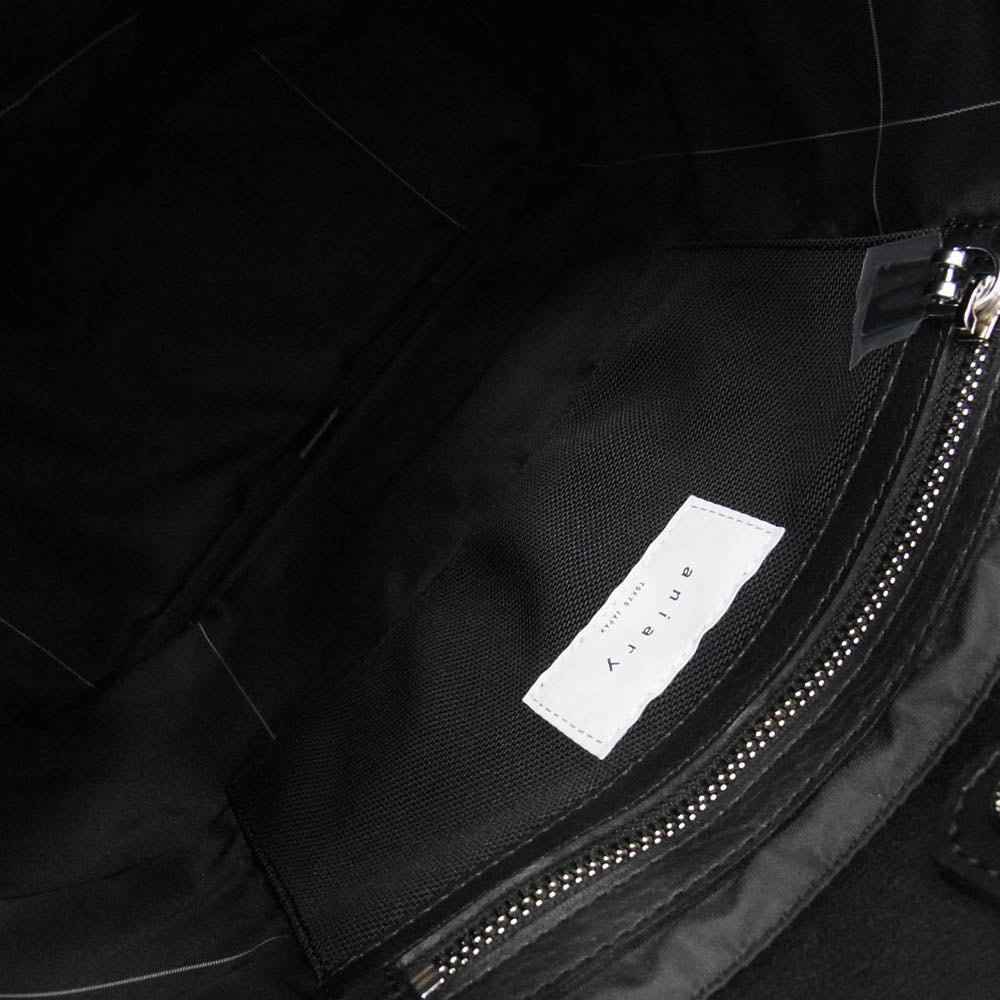 aniary アニアリ 37-02000 Tote Artisan Leather ビジネス トートバッグ ブラック×レッド ブラック系【新古品】【未使用】【中古】