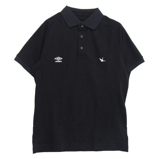 1piu1uguale3 ウノピュウノウグァーレトレ ULUMJA22UP umbro アンブロ S/S POLO ロゴ刺繍 Wネーム 半袖 ポロシャツ ブラック系 O【美品】【中古】