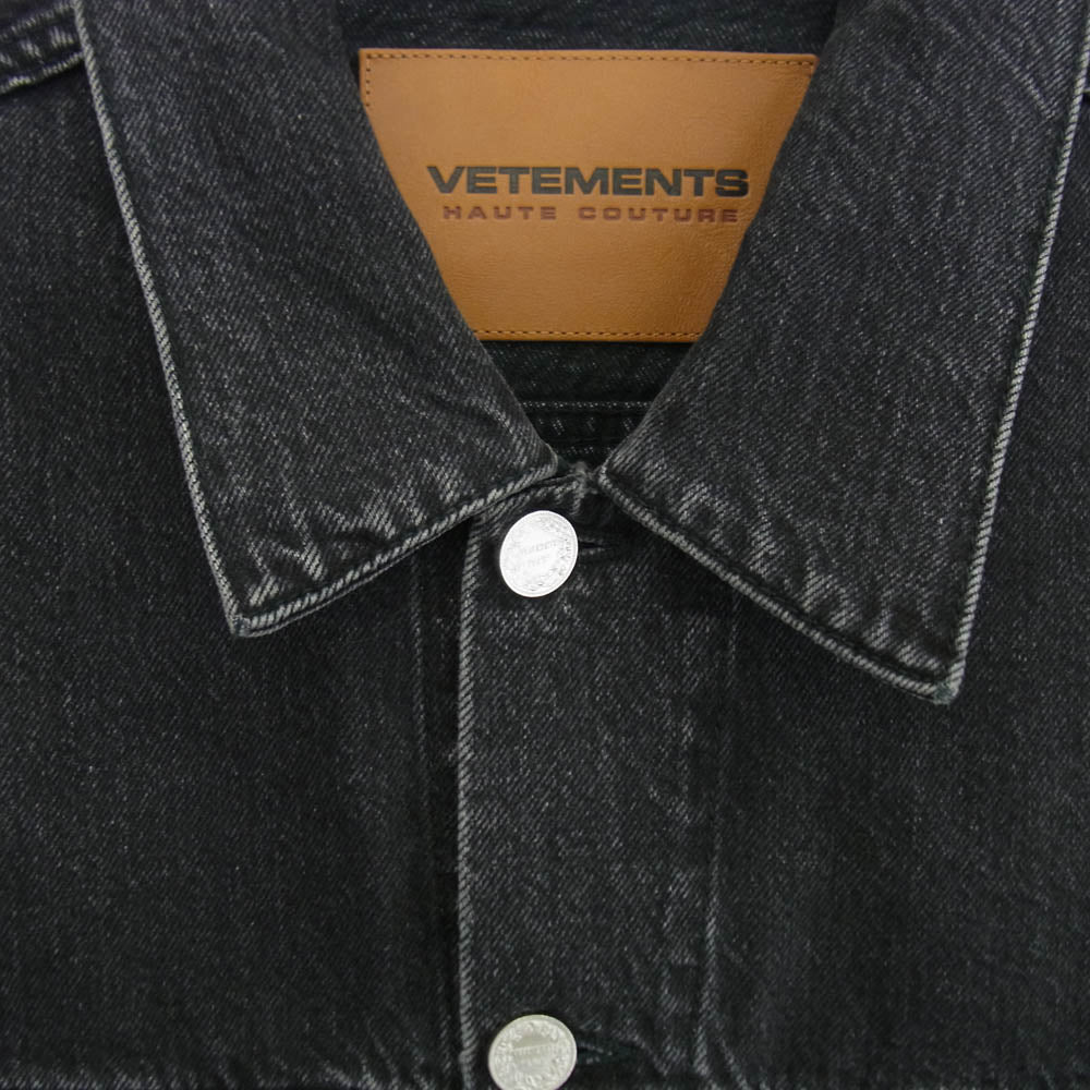 VETEMENTS ヴェトモン UE51JA250B バックロゴプリント オーバーサイズ デニムトラッカー ジャケット ブラック系 M【中古】