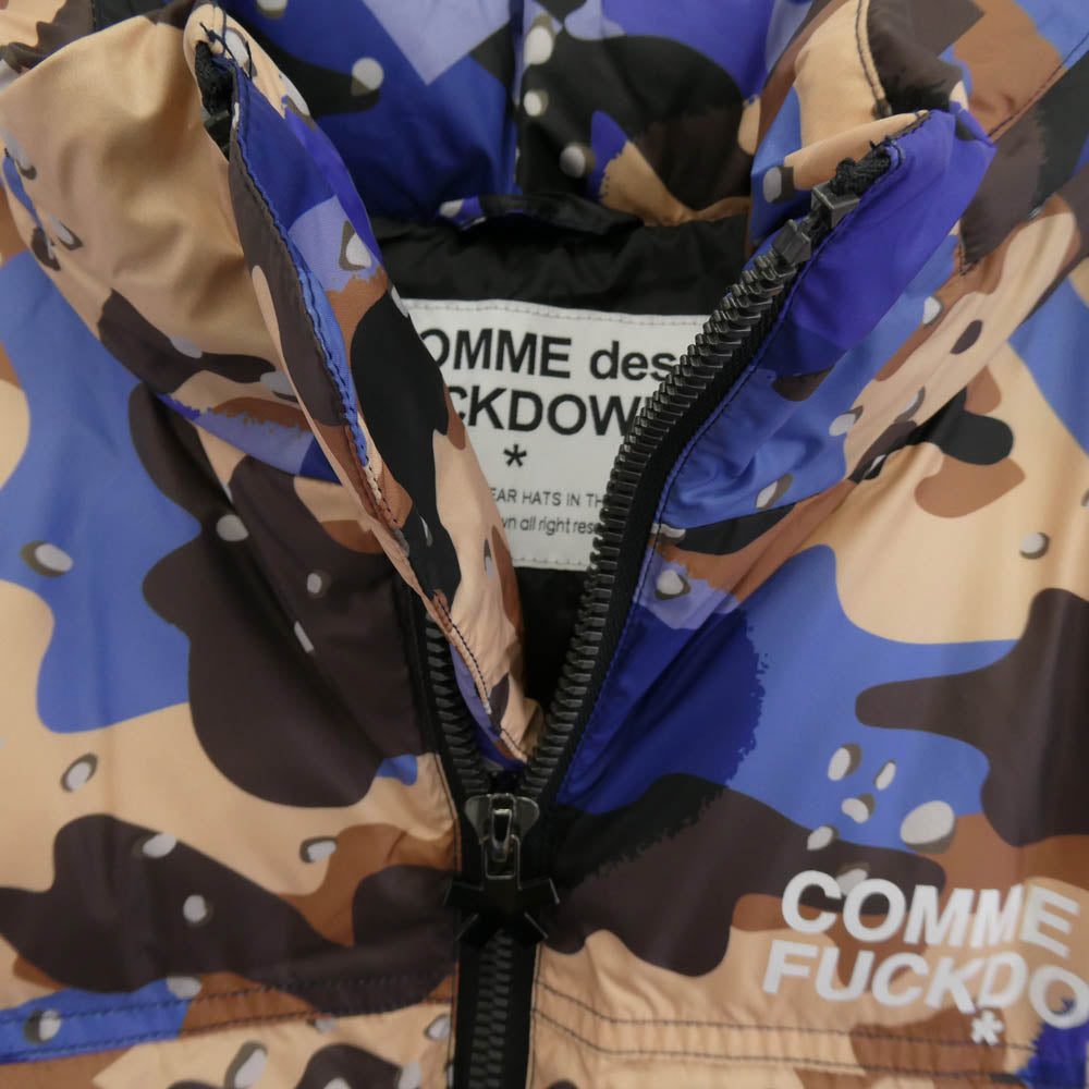 コムデファックダウン CAMO カモ エコ ダウン ジャケット ブルー系 マルチカラー系 XL【中古】
