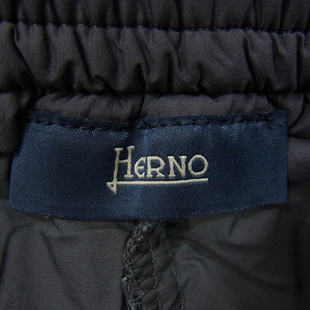 Herno ヘルノ PT000025U 中綿入り ナイロン シャーリング パンツ チャコール系 XS【中古】