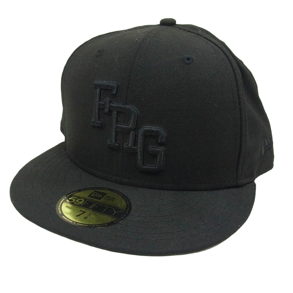 FRAGMENT DESIGN フラグメントデザイン × New Era 59FIFTY ニューエラ フィフティー FRG ロゴ刺繍 ベースボール キャップ ブラック系 7 3/8【中古】
