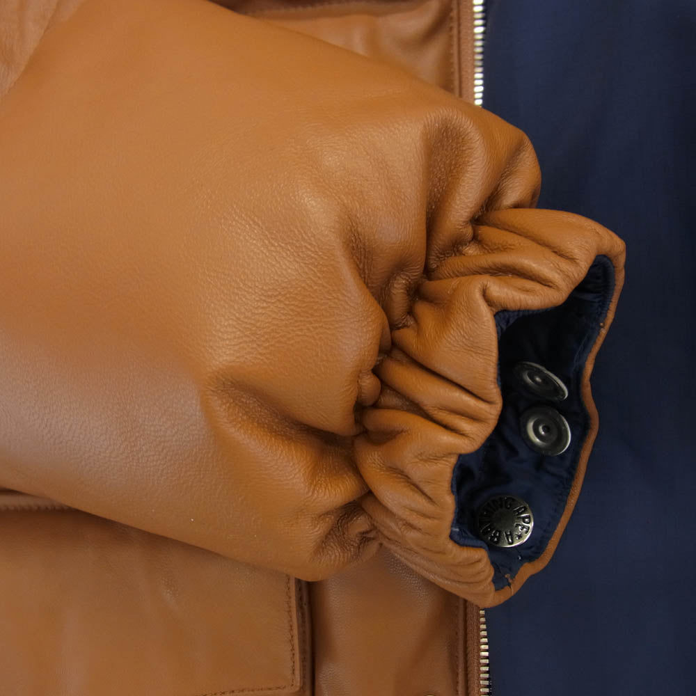 A BATHING APE アベイシングエイプ 23AW 001DNJ801006M レザー クラシック ダウンジャケット ブラウン系 L【中古】