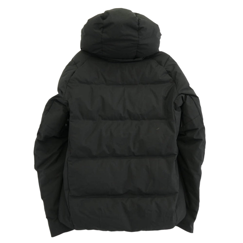 DESCENTE デサント DAMSGK30U ALLTERRAIN MIZUSAWA DOWN MOUNTAINEER 水沢ダウン マウンテニア ダウン ジャケット ブラック系 M【中古】