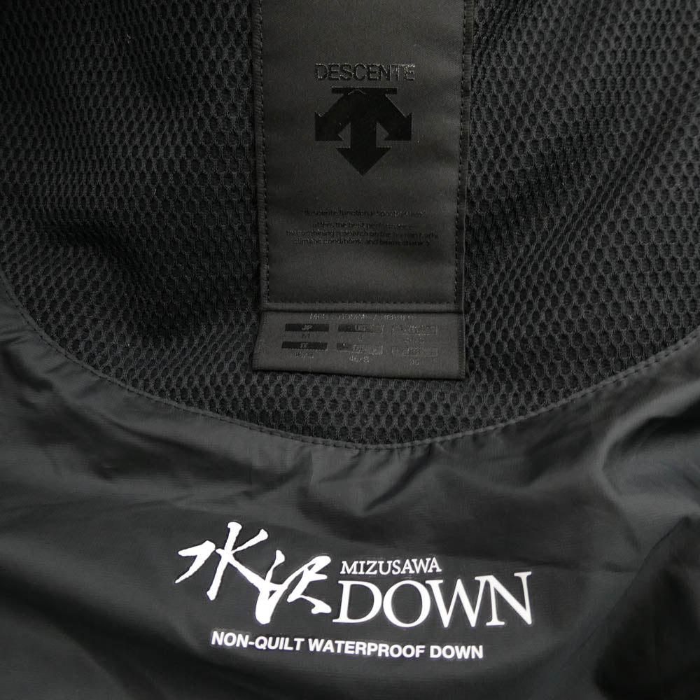 DESCENTE デサント DAMSGK30U ALLTERRAIN MIZUSAWA DOWN MOUNTAINEER 水沢ダウン マウンテニア ダウン ジャケット ブラック系 M【中古】