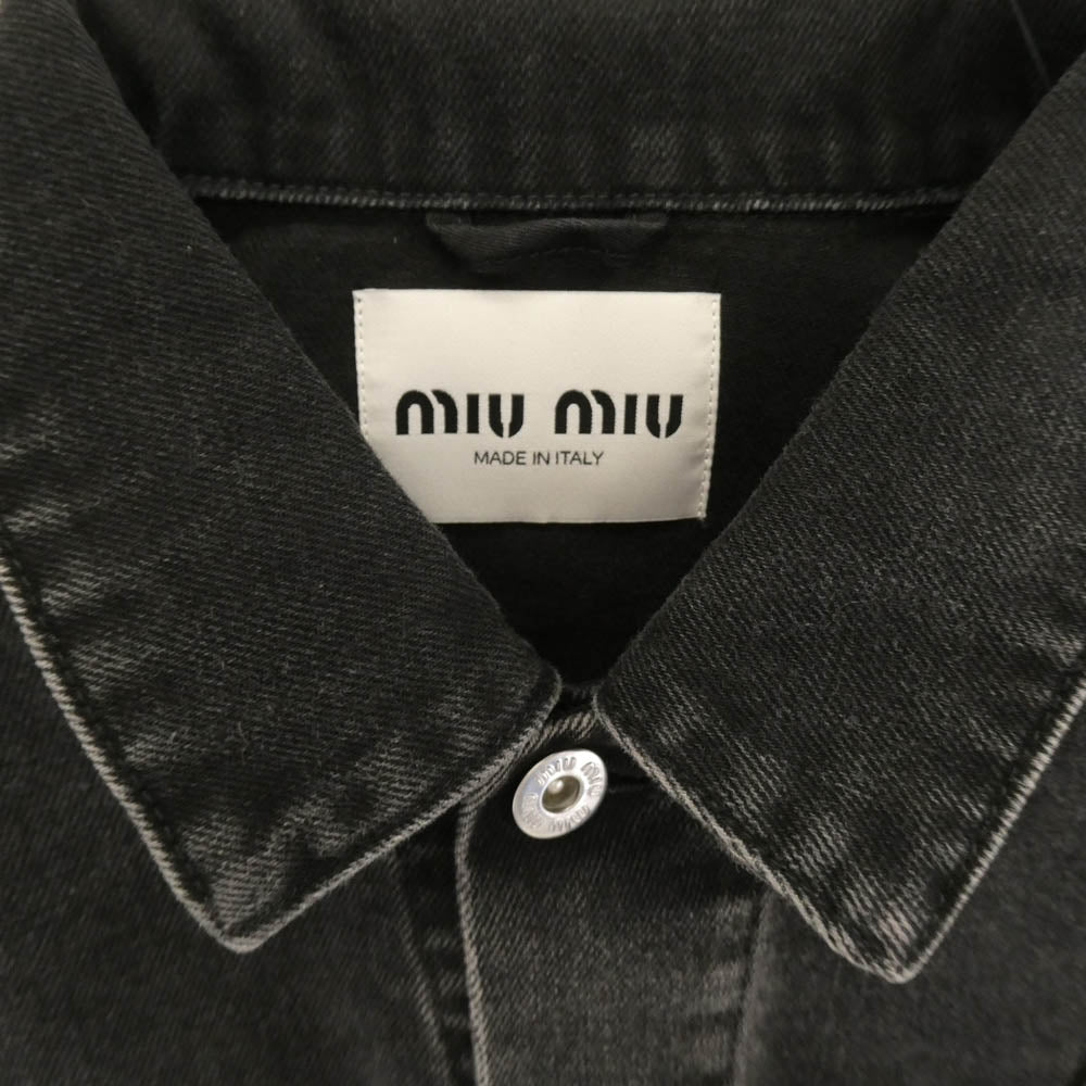 MIUMIU ミュウミュウ GWB148 S000 24年モデル カットオフ加工 ロゴ クロップド デニム ブルゾン ジャケット ブラック系 36【中古】