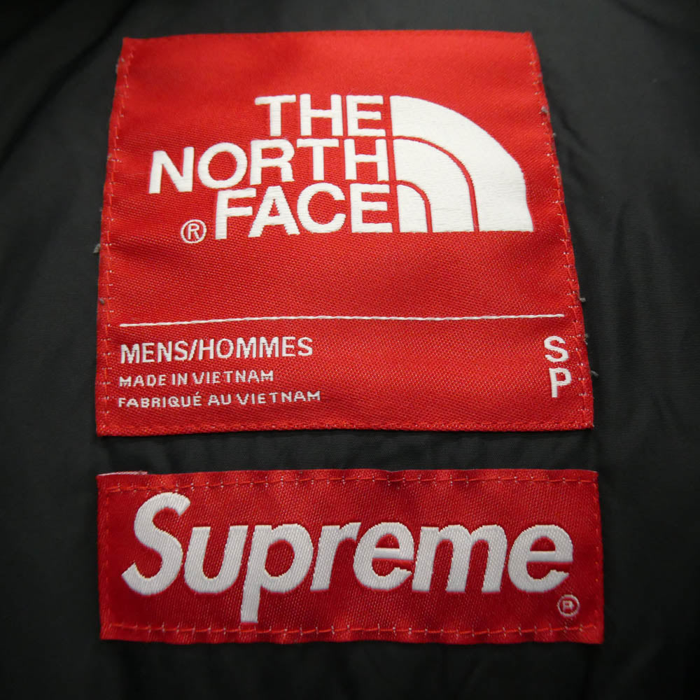 Supreme シュプリーム 23SS ND02300I ×The North Face Trompe Loeil Printed Nuptse Jacket ノースフェイス トロンプ ルイユ プリンティド ヌプシ ジャケット ダウン グレー系 S【中古】
