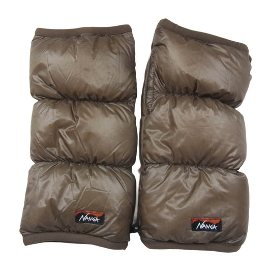 NANGA ナンガ MOUNTAIN LODGE DOWN WRIST GAITERS マウンテン ロッジ ダウン リストゲイター 手袋 ブラウン系 M【中古】