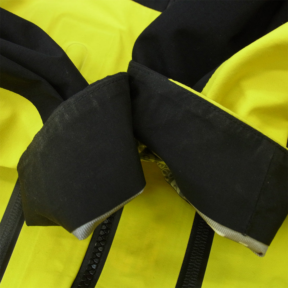 Supreme シュプリーム 22AW NP52207I The North Face Taped Seam Shell Jacket Yellow ザノースフェイス テープド シーム シェル ジャケット マウンテンパーカー ブラック系 イエロー系 L【中古】