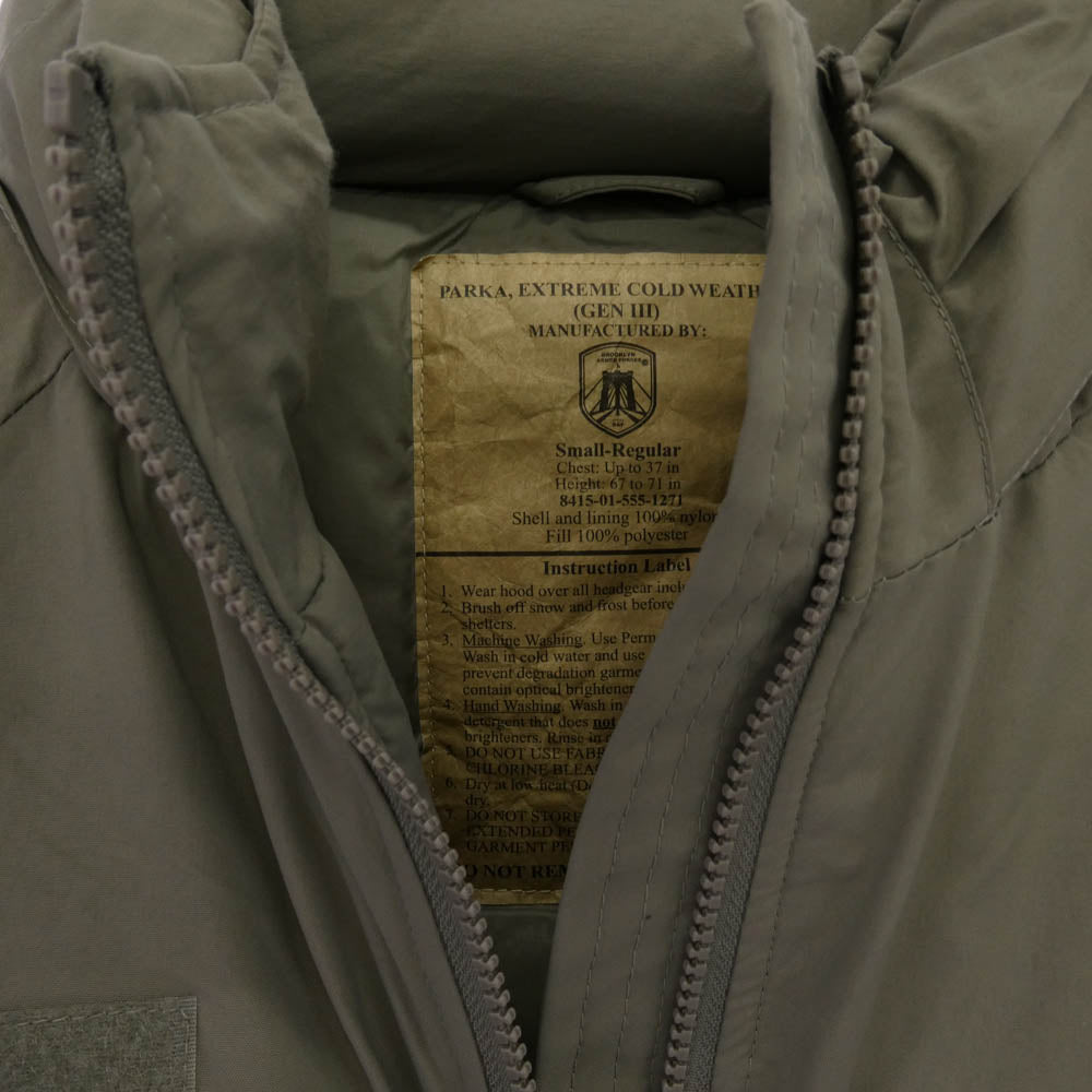 BAF社製 Primaloft Level 7 ECW Parka エクワックス レベル7 ダウンジャケット グレー系 small-regular【中古】