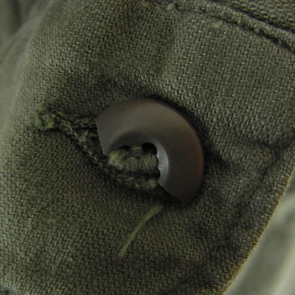 米軍 69年製 米軍 実物 Utility Shirt ユーティリティ 長袖 シャツ カーキ系 16 1/2【中古】