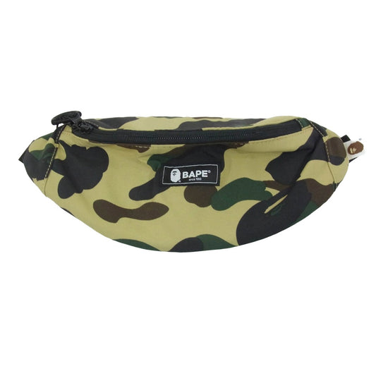 A BATHING APE アベイシングエイプ カモ柄 ウエストポーチ ボディバッグ カーキ系 F【美品】【中古】