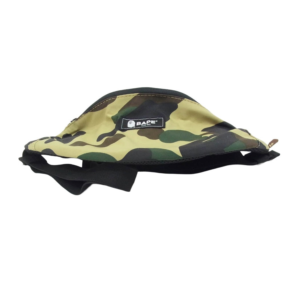 A BATHING APE アベイシングエイプ カモ柄 ウエストポーチ ボディバッグ カーキ系 F【美品】【中古】