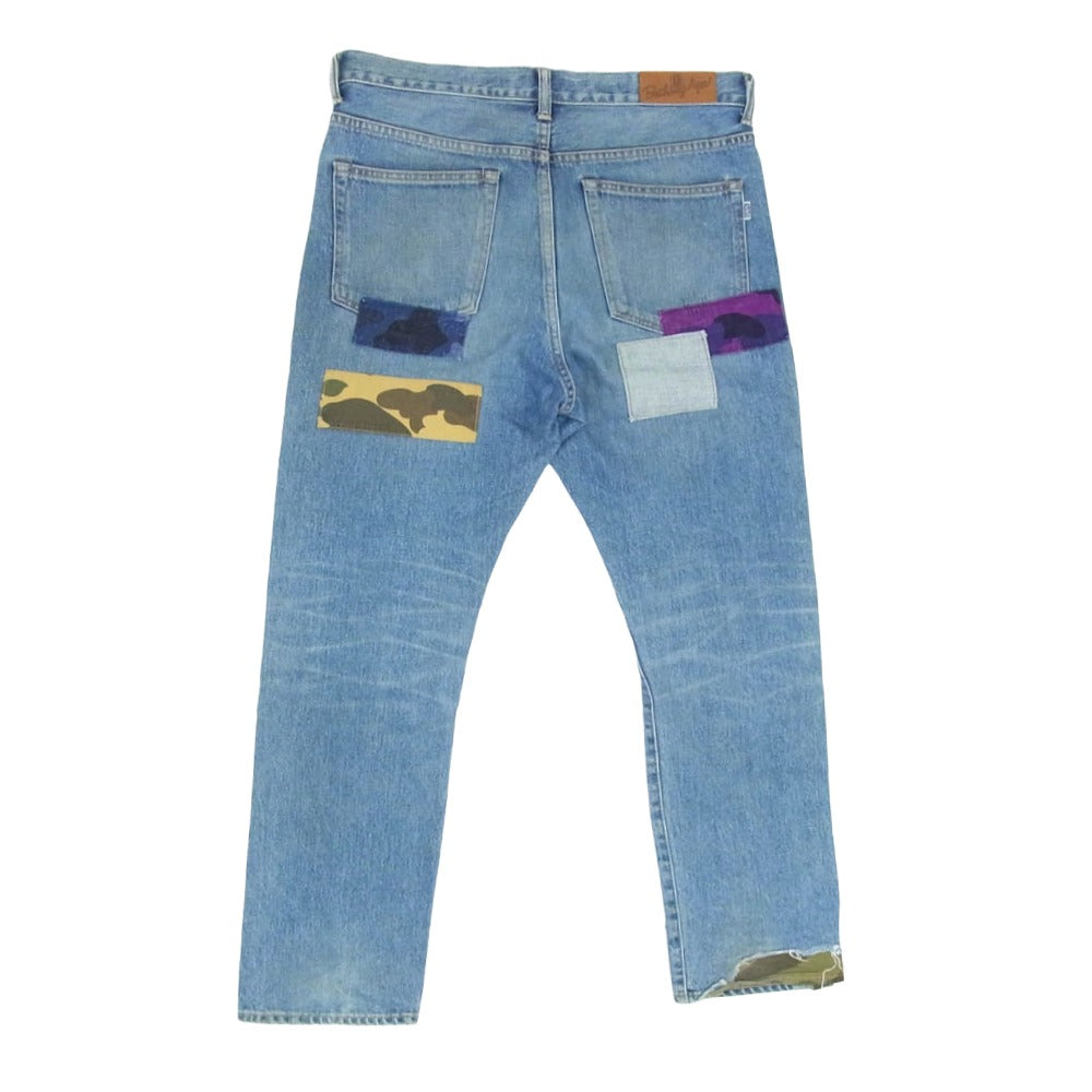 A BATHING APE アベイシングエイプ TYPE-05 MIX CAMO PATCHWORK DAMAGED DENIM PANTS ミックス カモ 迷彩 パッチワーク ダメージ加工 デニム パンツ インディゴブルー系 M【中古】