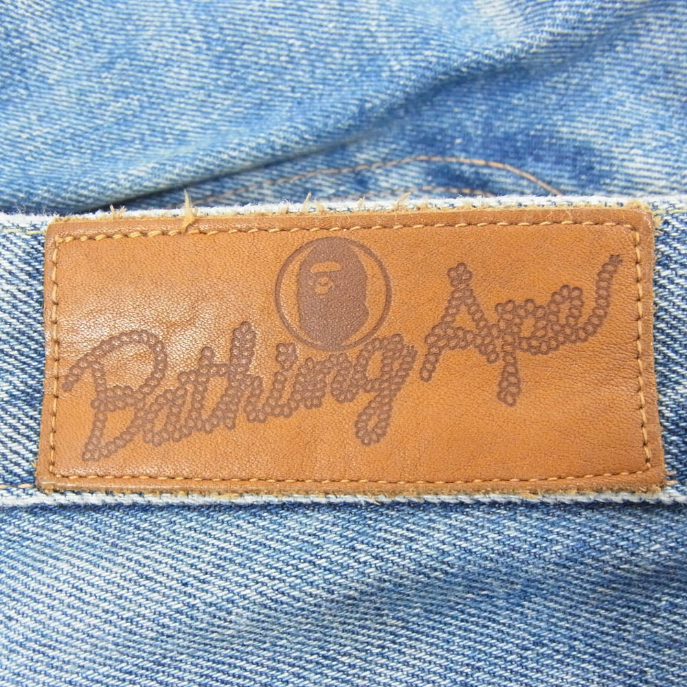 A BATHING APE アベイシングエイプ TYPE-05 MIX CAMO PATCHWORK DAMAGED DENIM PANTS ミックス カモ 迷彩 パッチワーク ダメージ加工 デニム パンツ インディゴブルー系 M【中古】