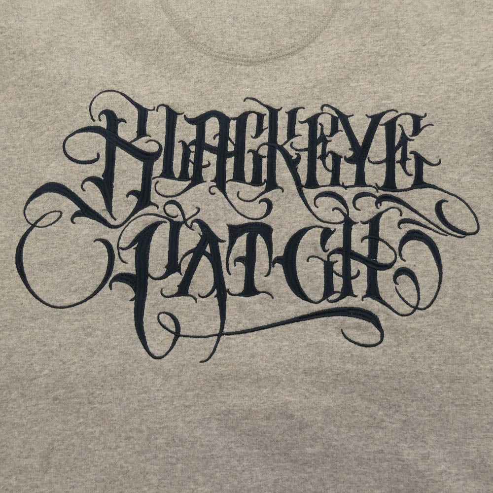 BlackEyePatch ブラックアイパッチ × APHRODITE GANG アフロディーテギャング BEPXAGH CREW SWEAT 取扱注意 バック刺繍 クルーネック スウェット トレーナー グレー系 XL【中古】