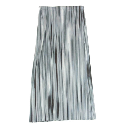 PLEATS PLEASE プリーツプリーズ イッセイミヤケ PP51-JG646 プリーツ加工 グラデーションストライプ ロング スカート グレー系 3【中古】