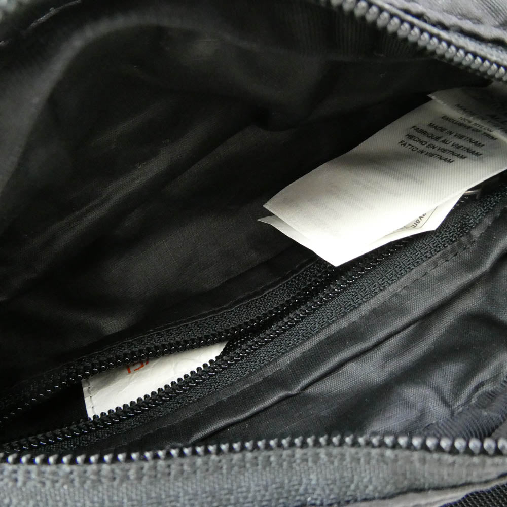 patagonia パタゴニア 19SS 49446 Light Weight Travel Mini Hip Pack ライトウェイト トラベル ミニ ヒップパック ボディバッグ ブラック系【中古】