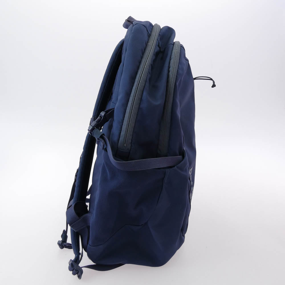 patagonia パタゴニア 48080 Refugio Day Pack レフュジオ デイパック バックパック ネイビー系【中古】