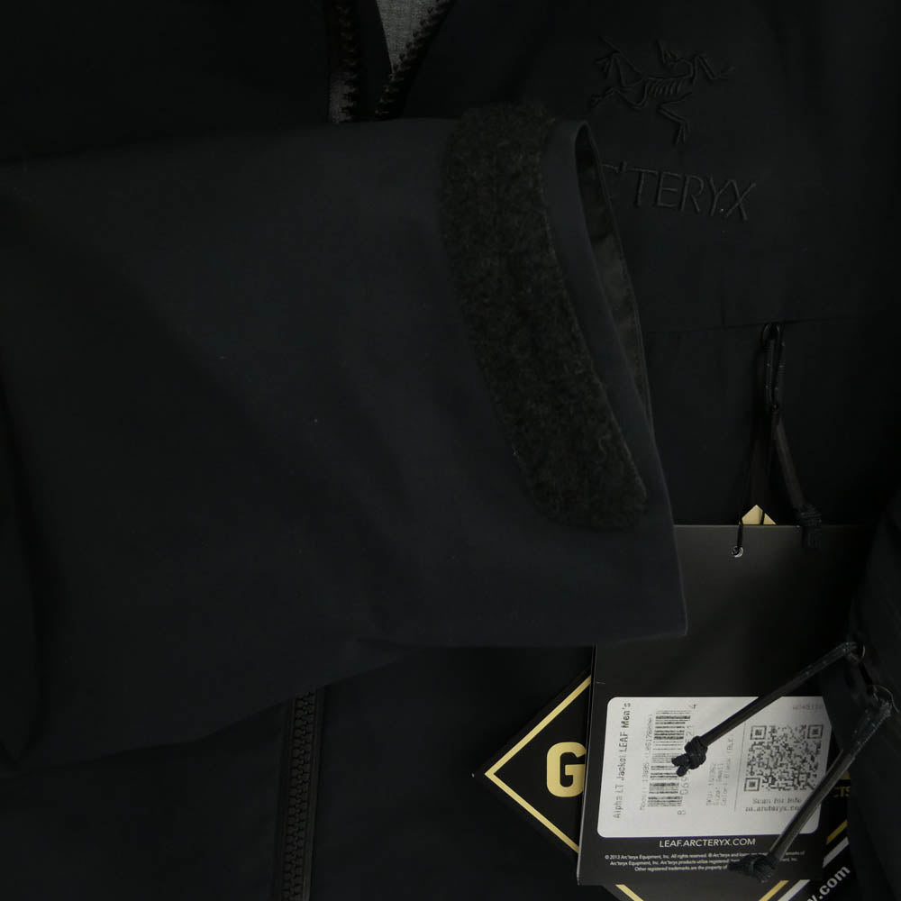 ARC'TERYX アークテリクス 13885 LEAF Alpha LT Jacket GEN2 前期 カナダ製 リーフ アルファライト ジャケット ブラック系 S【中古】