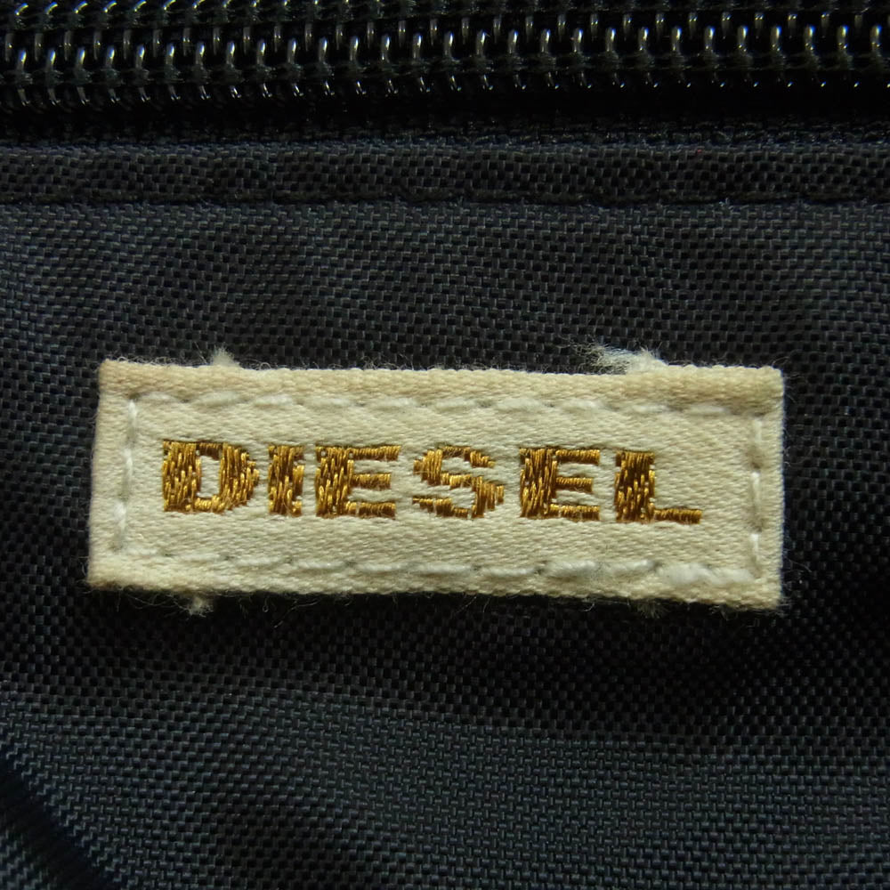 DIESEL ディーゼル レザー メッセンジャーバッグ ショルダーバッグ 中国製 ブラック系【中古】