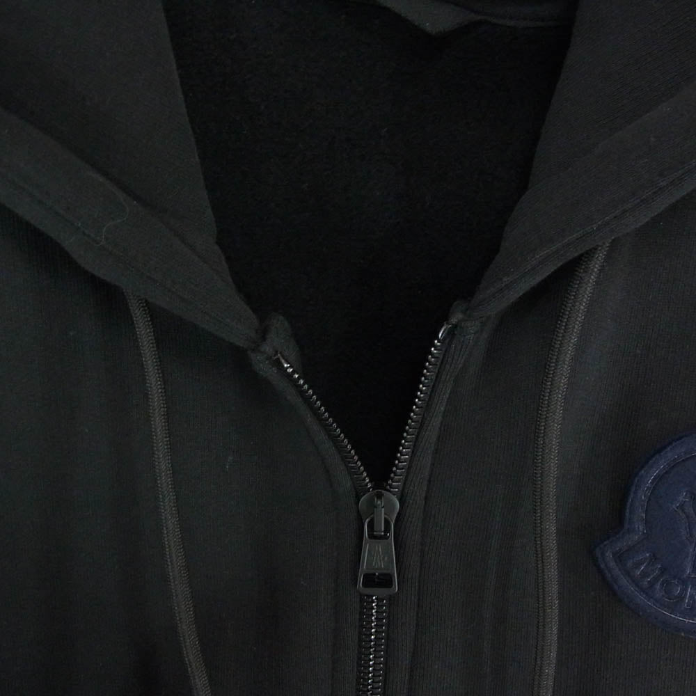 MONCLER モンクレール 23AW I20918G00081 HOODIE ZIP UP ワッペンロゴ スウェット ジップアップ パーカー フーディ ブラック系 M【中古】