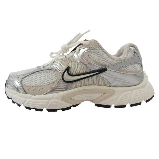 NIKE ナイキ HQ7901-104 W V5 RNR ウィメンズ ローカット スニーカー グレー系 24cm【極上美品】【中古】