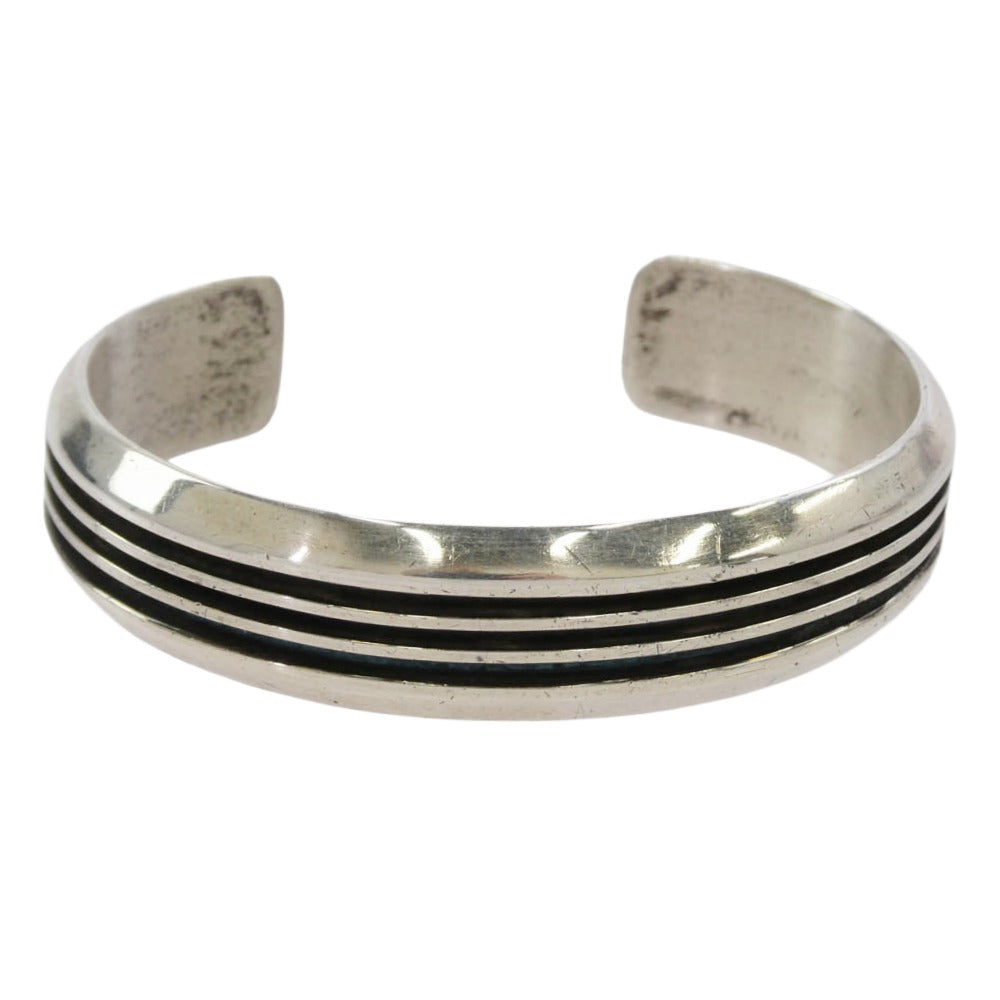 ナバホ インディアンジュエリー FRANCIS JONES フランシスジョーンズ 3ライン バングル シルバー系 表記なし【中古】
