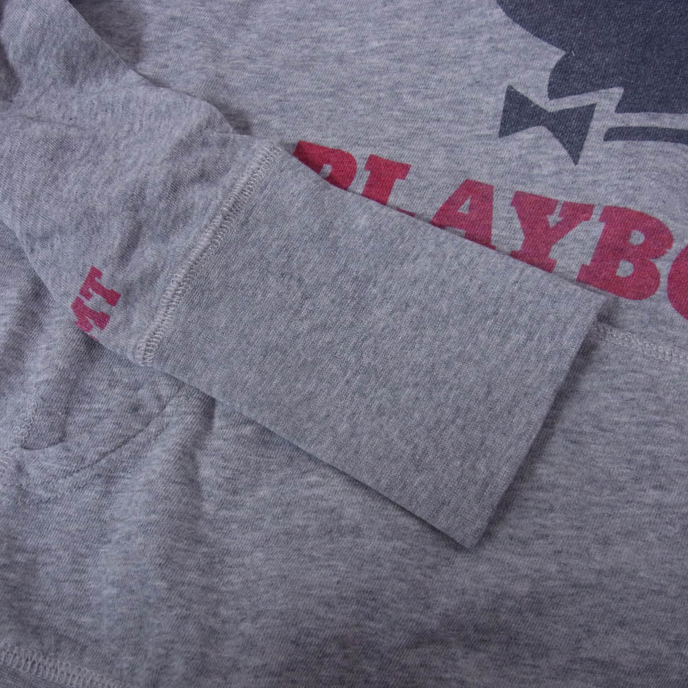 TMT ティーエムティー PLAY BOY プレイボーイ プリント スウェット パーカー グレー系 M【極上美品】【中古】