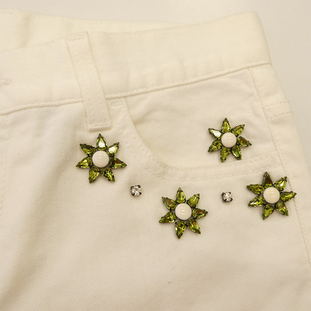 GUCCI グッチ 374561 XD278 イタリア製 60s skinny ビジュー 装飾付 ホワイト デニム パンツ ホワイト系 36【中古】